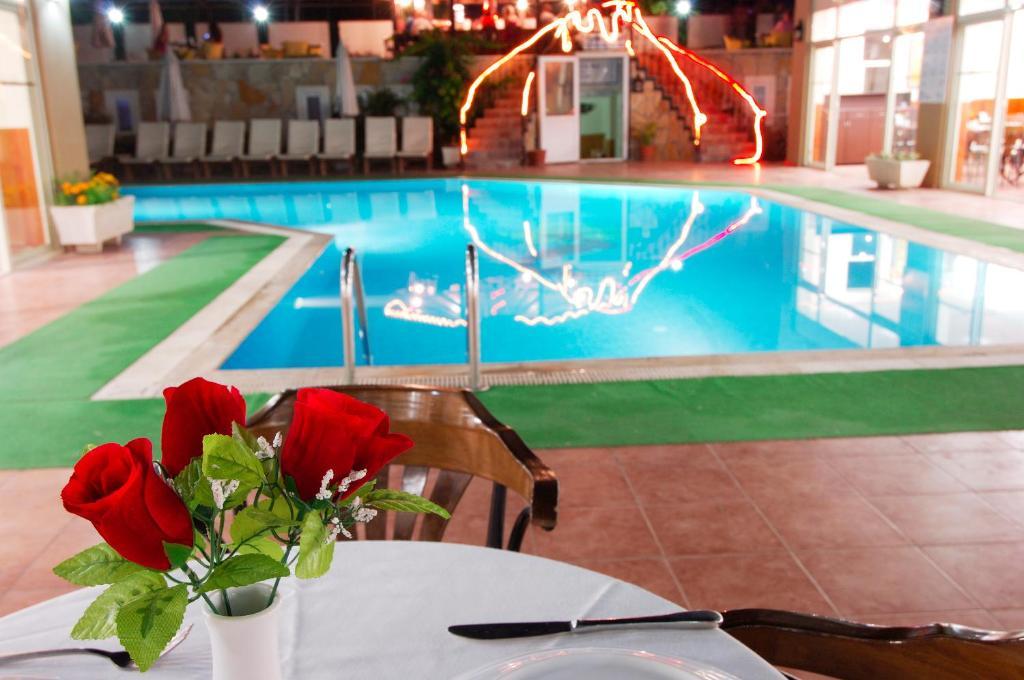Starberry Hotel Kemer Exterior photo